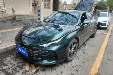 2023款 1.5T 双离合至美豪华版