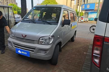2020款 1.2L 实用型 7座 国VI